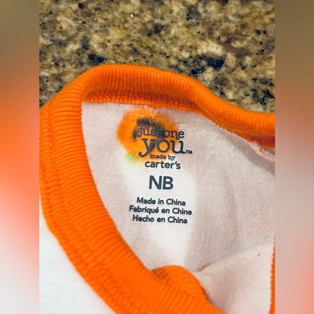 NWT Carter’s Newborn Halloween Onesie & 2pc Outfit